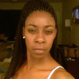 Meet your Posher, Renisha